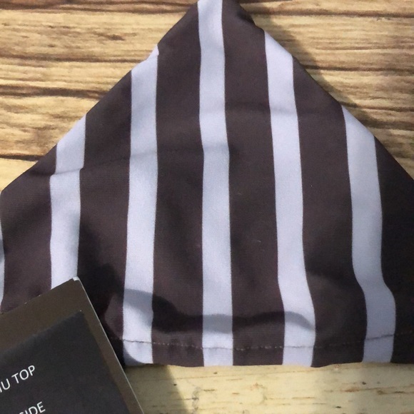 Nwt acacia humuhumu top in upper east side. Size small. So classic! - Picture 3 of 4